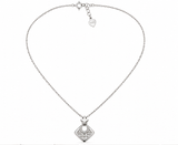 Diamond pendant necklace